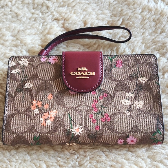 Beautiful Coach Signature Wildflower Snap Wallet/Wristlet πΈπ€π - Picture 16 of 16